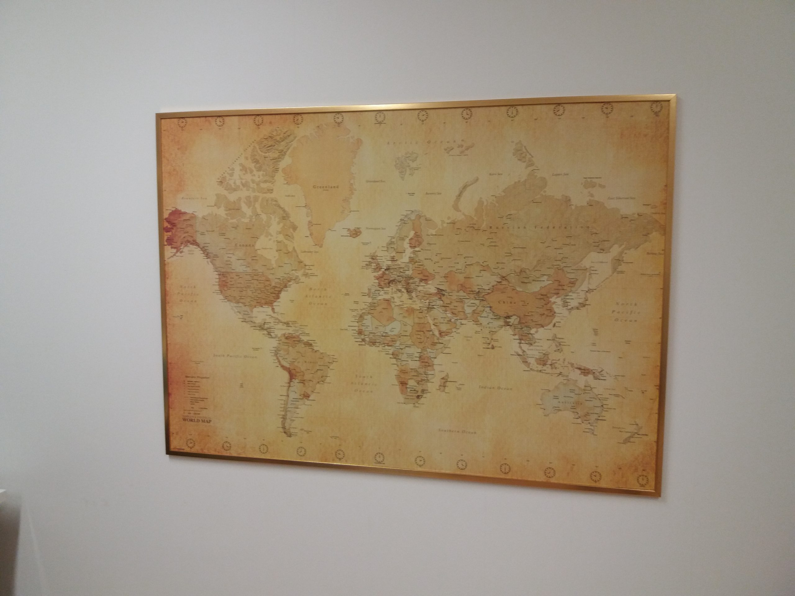 Stor Världskarta Vintage Guld 140x100 - Kartkungen kartor för nålar