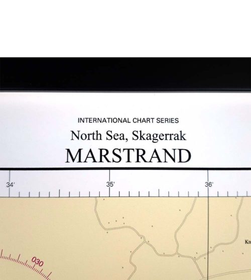 Inramat sjökort över Marstrand för vägg.